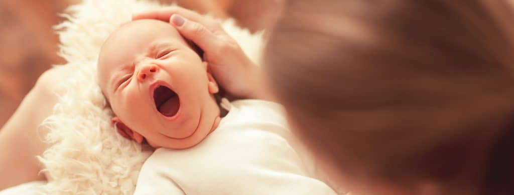 should-i-wake-my-baby-to-feed-baby-feedings-made-easier