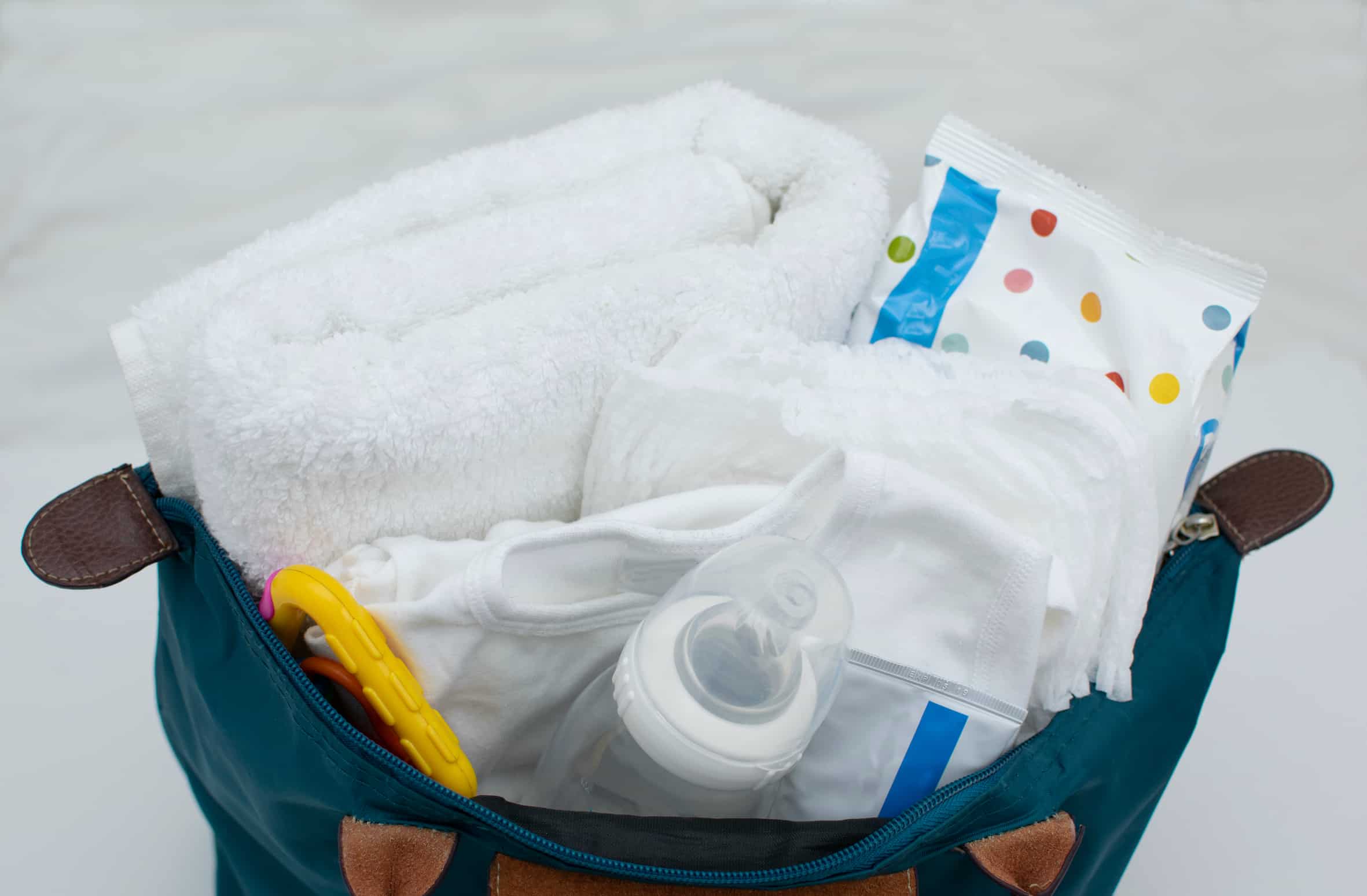 what to pack in hospital bag for a baby